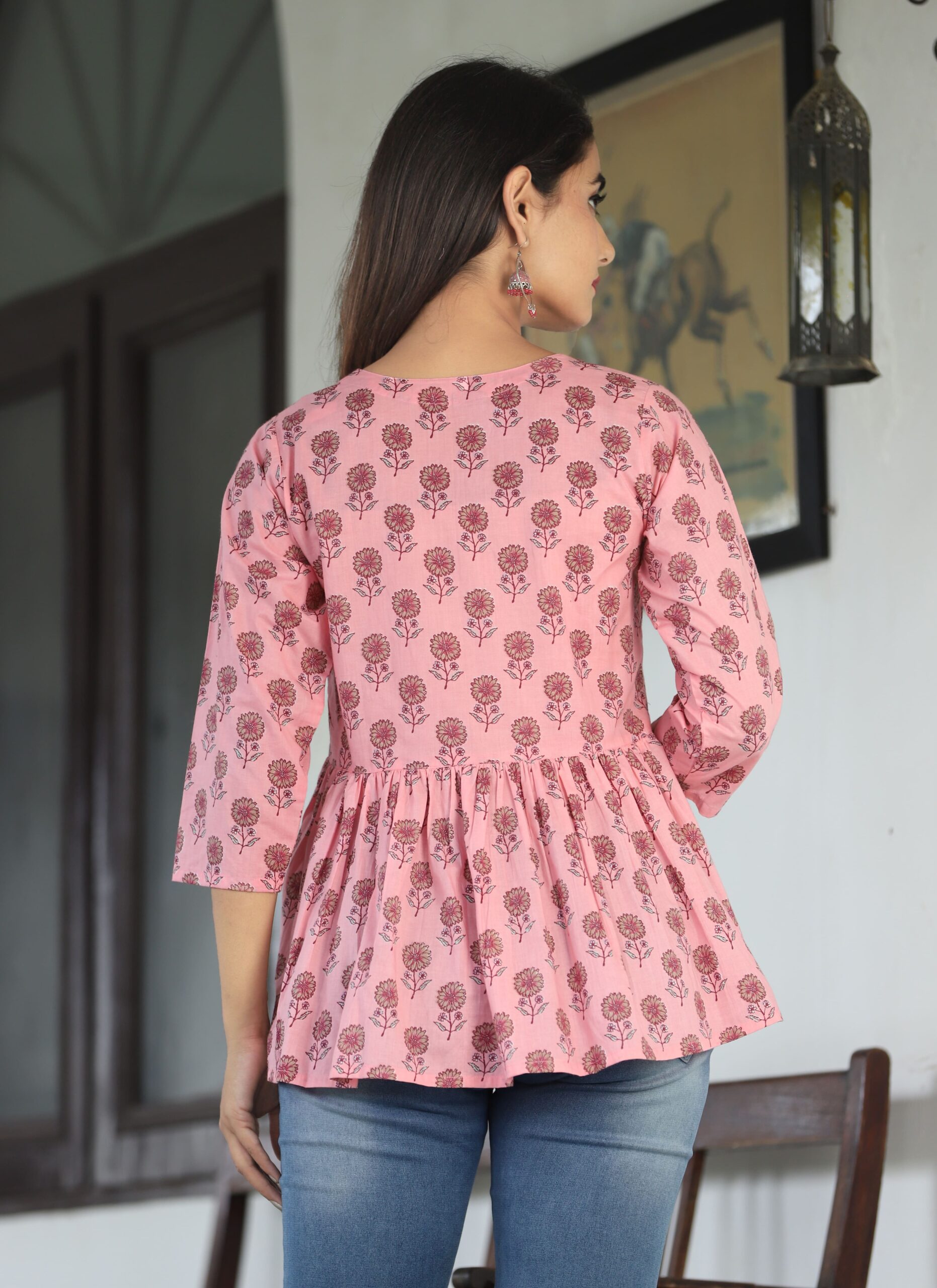 Ekchhavi top pink cotton rounded neck casual